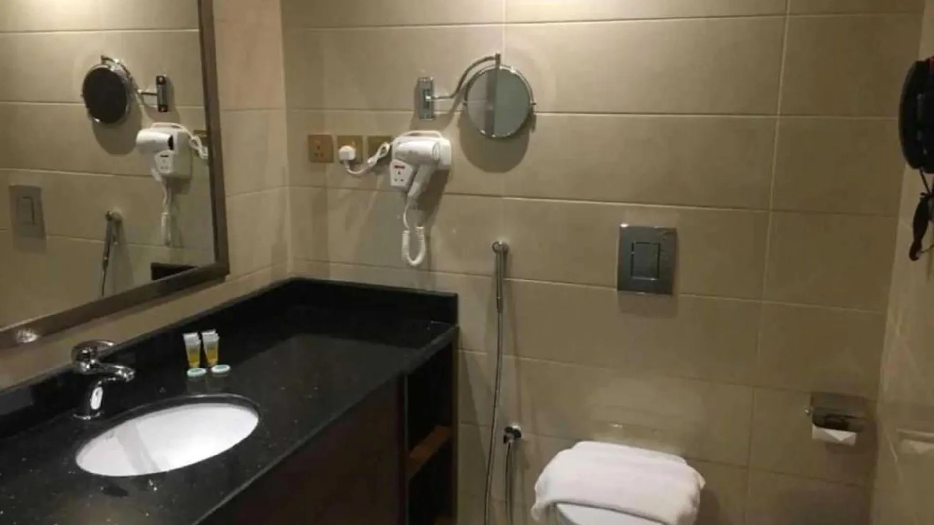 Dancenter Harbour Gateway Jeddah Beach Vivid Plaza Hotel 4*,  Saudi-Arabien